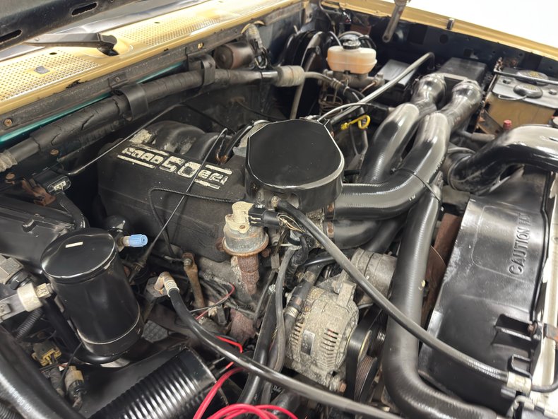 Ford-Bronco-1992-Tan-Black-34