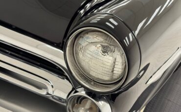Ford-Crestline-1952-Raven-Black-Dark-Green-10