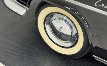 Ford-Crestline-1952-Raven-Black-Dark-Green-11