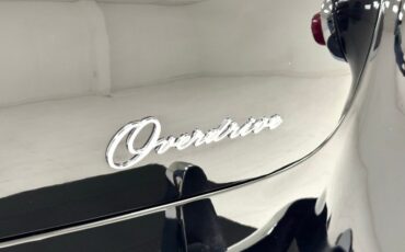 Ford-Crestline-1952-Raven-Black-Dark-Green-19