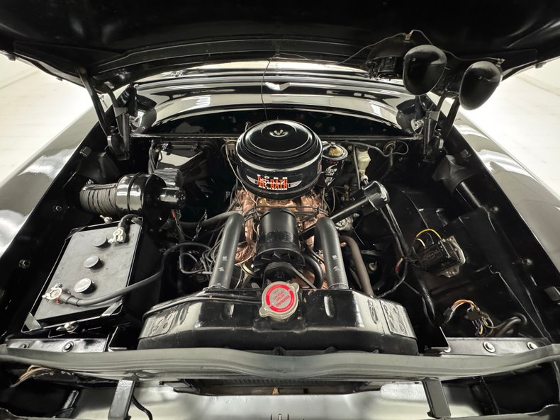 Ford-Crestline-1952-Raven-Black-Dark-Green-22