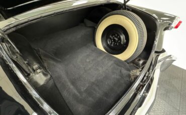 Ford-Crestline-1952-Raven-Black-Dark-Green-25