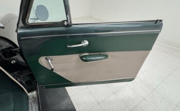 Ford-Crestline-1952-Raven-Black-Dark-Green-29