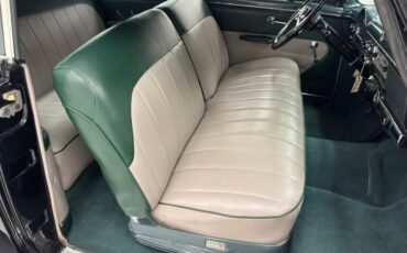 Ford-Crestline-1952-Raven-Black-Dark-Green-31
