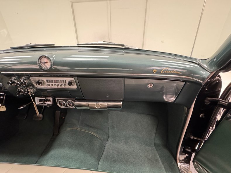 Ford-Crestline-1952-Raven-Black-Dark-Green-36