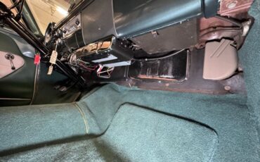 Ford-Crestline-1952-Raven-Black-Dark-Green-38