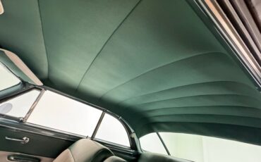 Ford-Crestline-1952-Raven-Black-Dark-Green-39