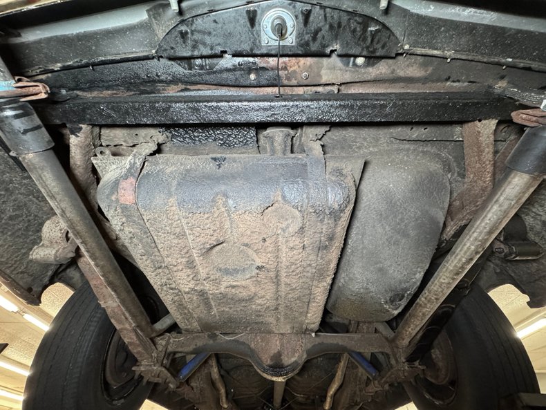 Ford-Crestline-1952-Raven-Black-Dark-Green-40