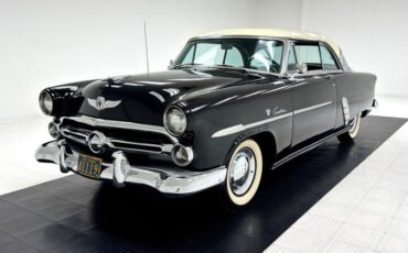 Ford-Crestline-1952-Raven-Black-Dark-Green-44