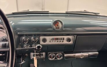 Ford-Crestline-1952-Raven-Black-Dark-Green-6