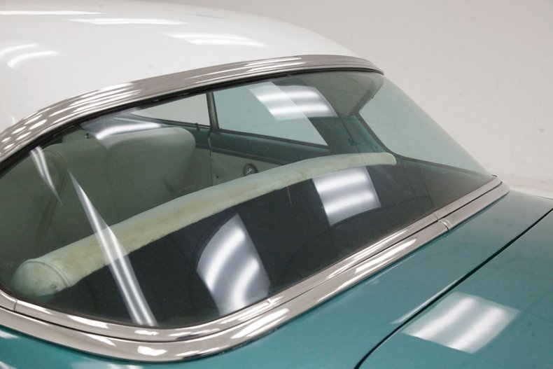 Ford-Crestline-1954-Killarney-Green-White-23