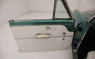 Ford-Crestline-1954-Killarney-Green-White-25