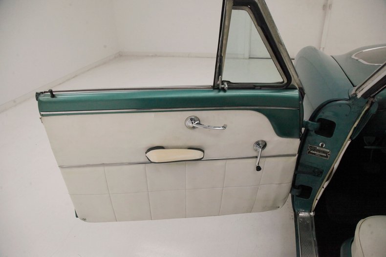 Ford-Crestline-1954-Killarney-Green-White-25