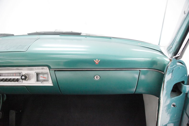 Ford-Crestline-1954-Killarney-Green-White-28