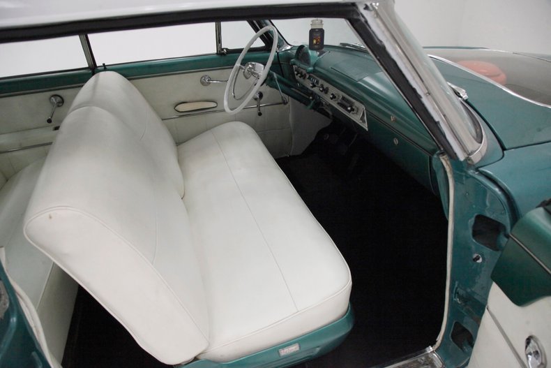 Ford-Crestline-1954-Killarney-Green-White-29