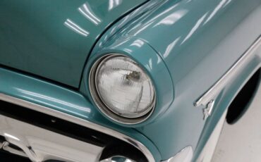 Ford-Crestline-1954-Killarney-Green-White-3