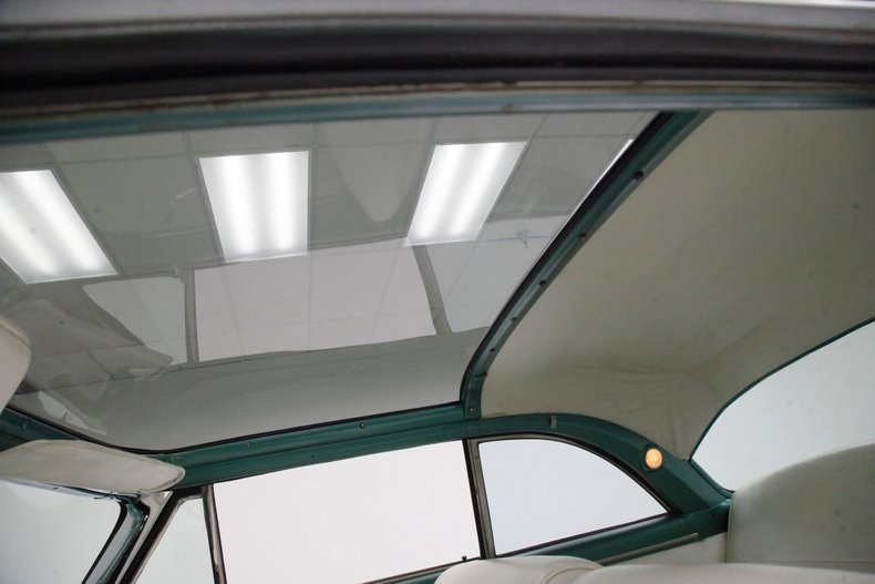 Ford-Crestline-1954-Killarney-Green-White-32