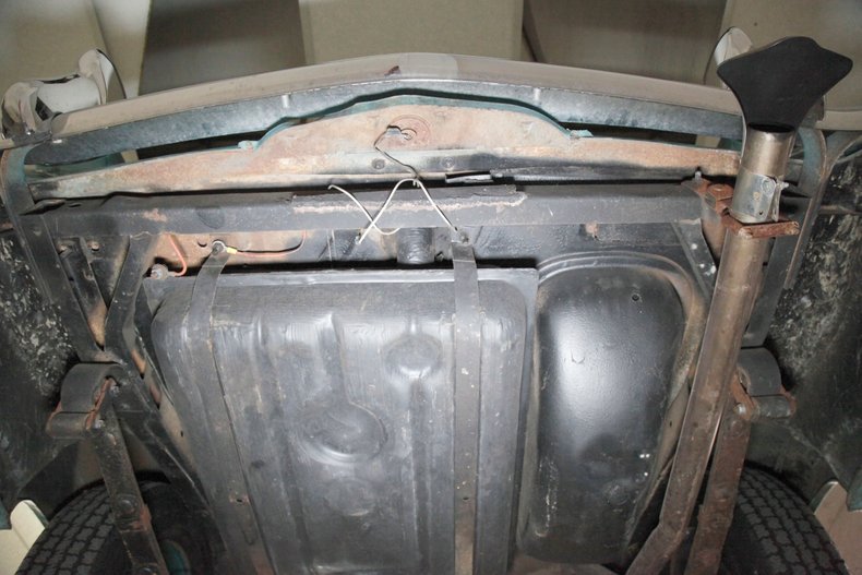 Ford-Crestline-1954-Killarney-Green-White-35