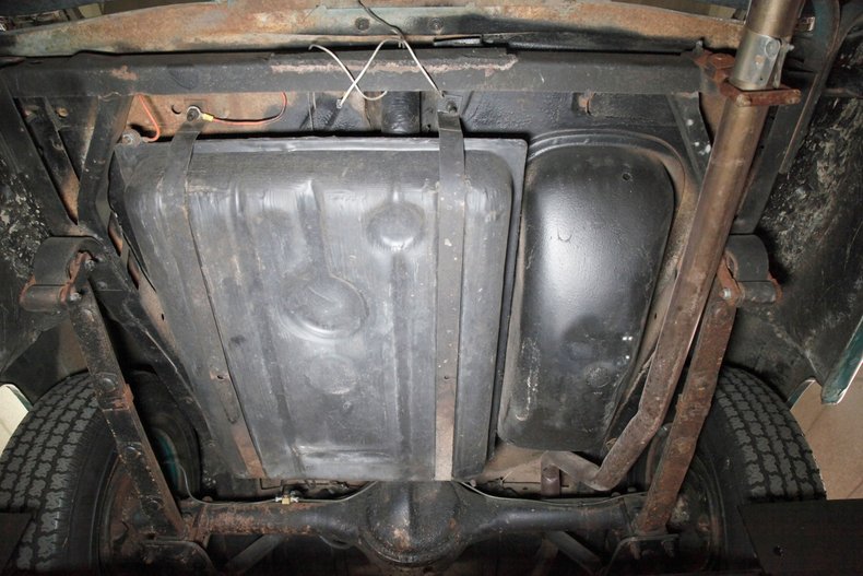 Ford-Crestline-1954-Killarney-Green-White-36