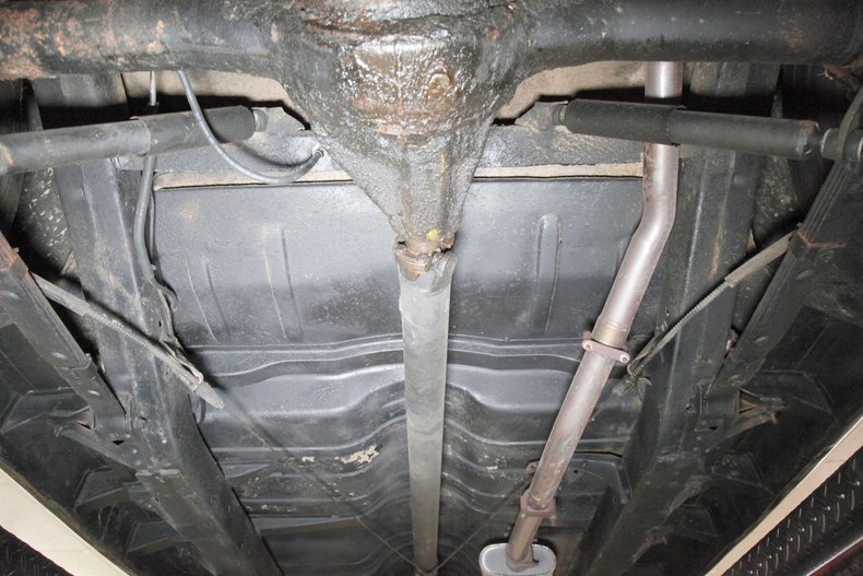 Ford-Crestline-1954-Killarney-Green-White-40