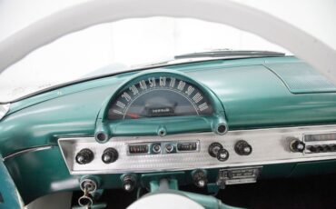 Ford-Crestline-1954-Killarney-Green-White-45