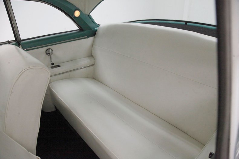 Ford-Crestline-1954-Killarney-Green-White-47