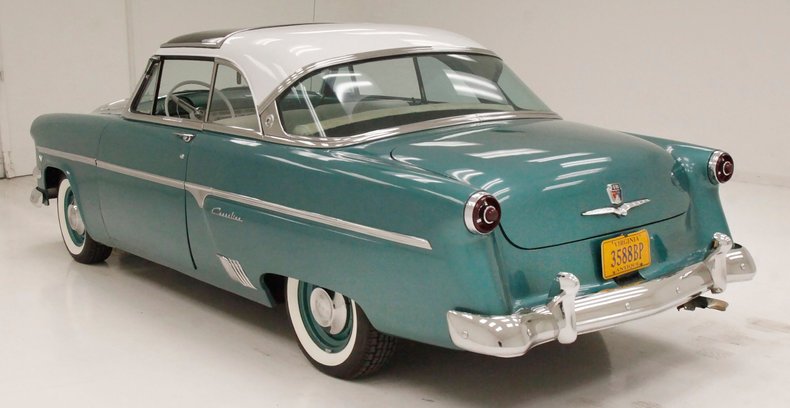 Ford-Crestline-1954-Killarney-Green-White-8