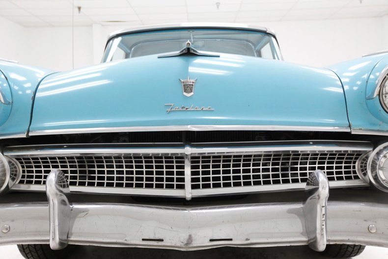 Ford-Crown-victoria-1955-Light-Blue-Aqua-10