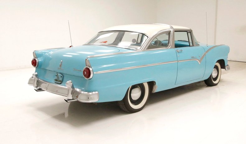 Ford-Crown-victoria-1955-Light-Blue-Aqua-2
