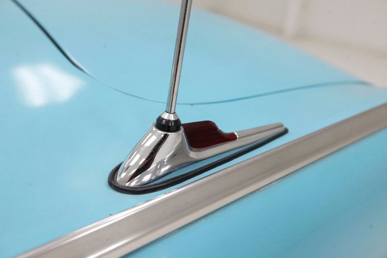 Ford-Crown-victoria-1955-Light-Blue-Aqua-27