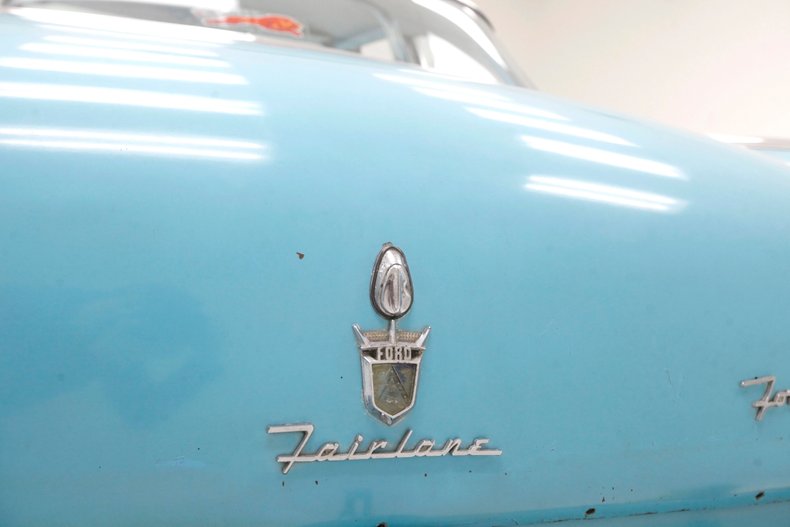 Ford-Crown-victoria-1955-Light-Blue-Aqua-28