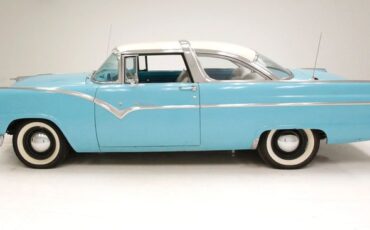Ford-Crown-victoria-1955-Light-Blue-Aqua