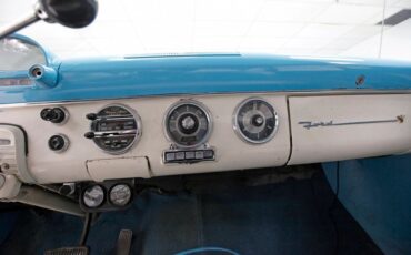 Ford-Crown-victoria-1955-Light-Blue-Aqua-44