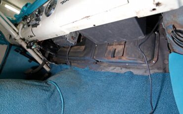 Ford-Crown-victoria-1955-Light-Blue-Aqua-46