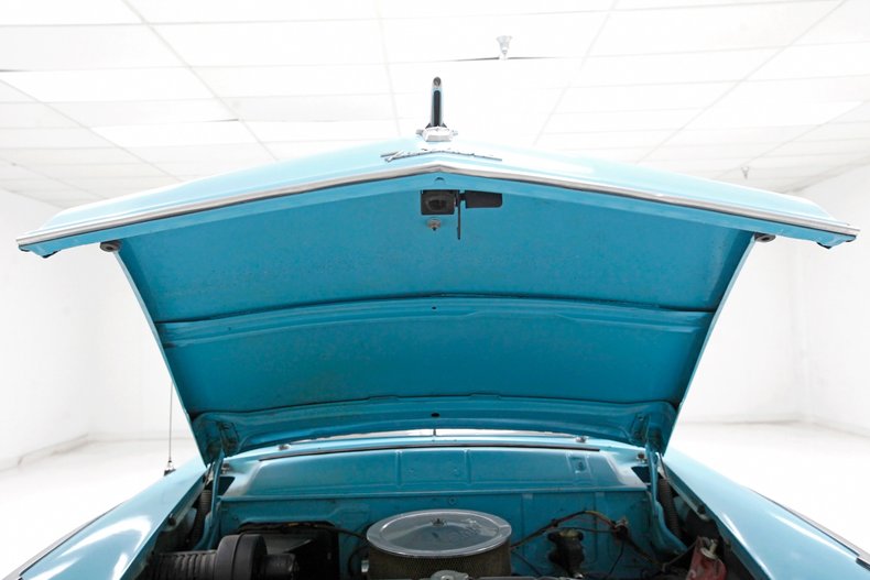 Ford-Crown-victoria-1955-Light-Blue-Aqua-5