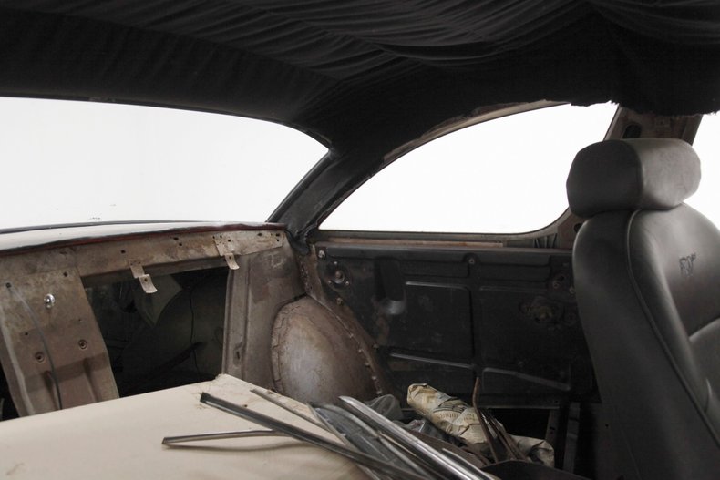 Ford-Crown-victoria-1955-Red-Black-33