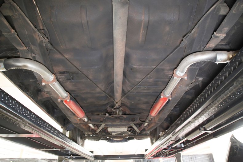 Ford-Crown-victoria-1955-Red-Black-40