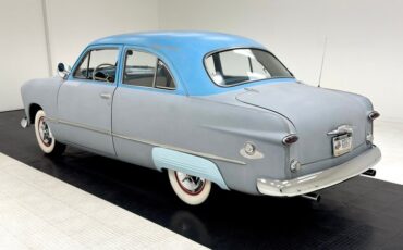 Ford-Custom-1949-Primer-Gray-Light-Blue-1
