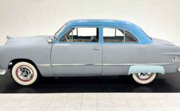 Ford-Custom-1949-Primer-Gray-Light-Blue