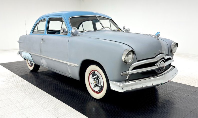 Ford-Custom-1949-Primer-Gray-Light-Blue-5