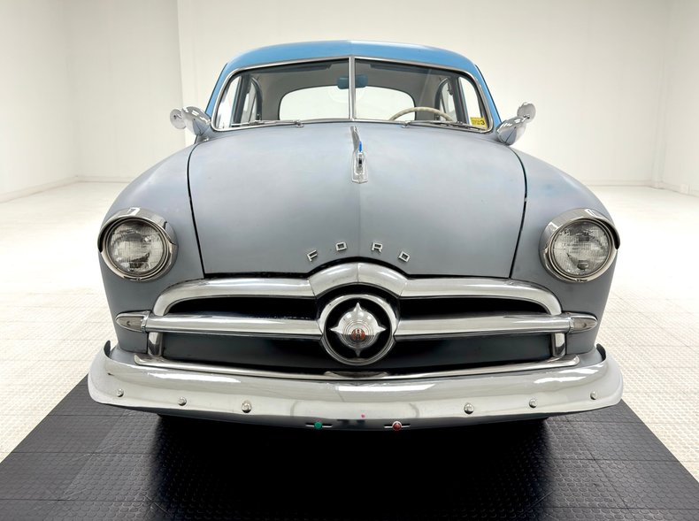 Ford-Custom-1949-Primer-Gray-Light-Blue-6