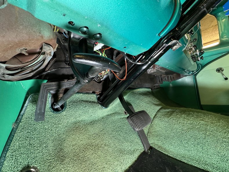 Ford-Customline-1956-Berkshire-Green-Medium-Green-19