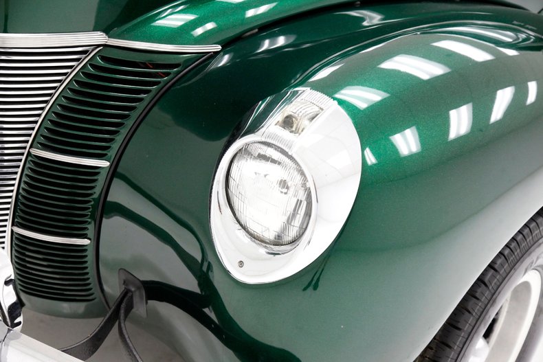 Ford-Deluxe-1940-Jade-Green-Metallic-Black-16