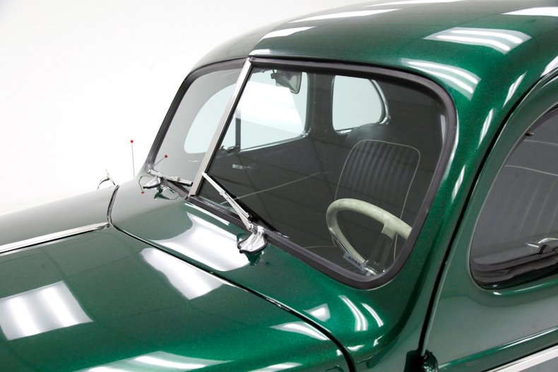 Ford-Deluxe-1940-Jade-Green-Metallic-Black-18