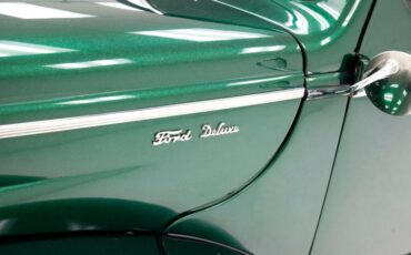 Ford-Deluxe-1940-Jade-Green-Metallic-Black-19
