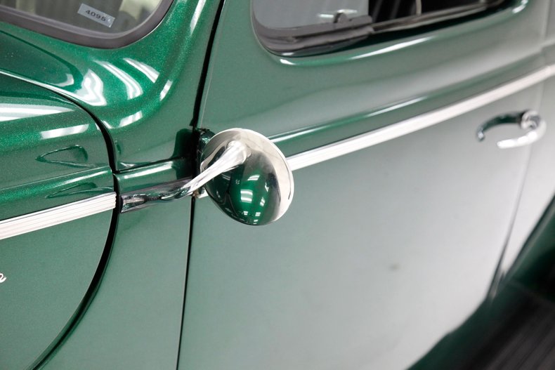 Ford-Deluxe-1940-Jade-Green-Metallic-Black-20