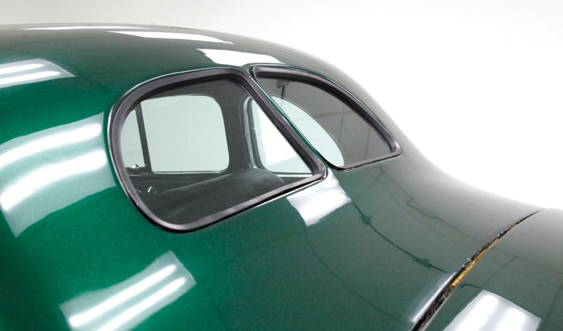 Ford-Deluxe-1940-Jade-Green-Metallic-Black-27