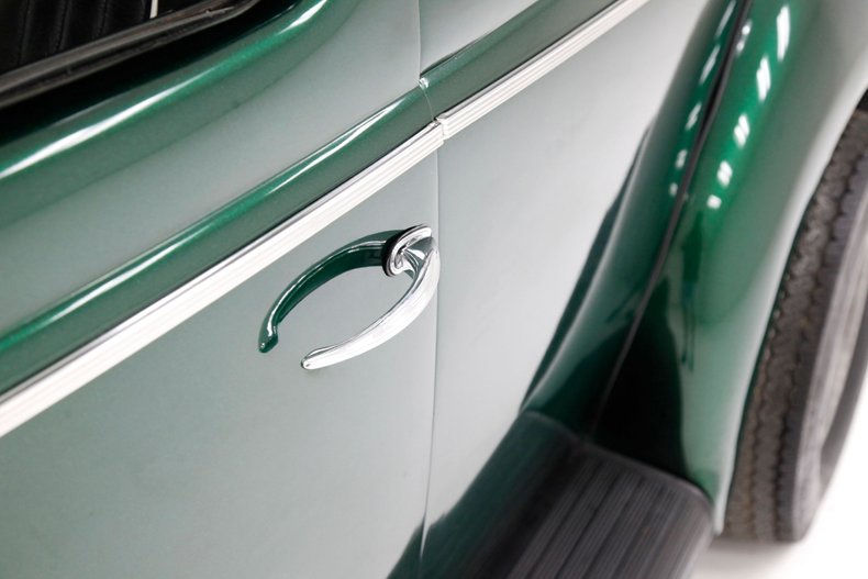 Ford-Deluxe-1940-Jade-Green-Metallic-Black-28