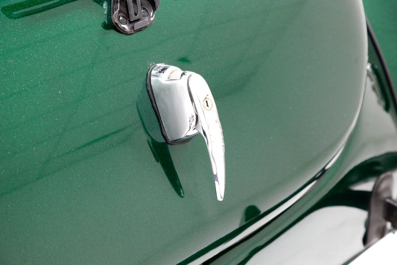 Ford-Deluxe-1940-Jade-Green-Metallic-Black-30