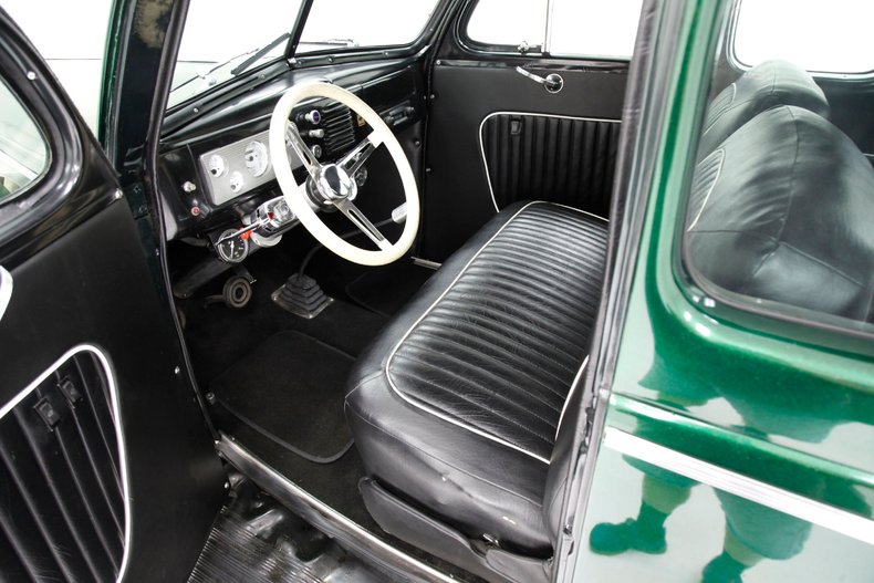 Ford-Deluxe-1940-Jade-Green-Metallic-Black-36
